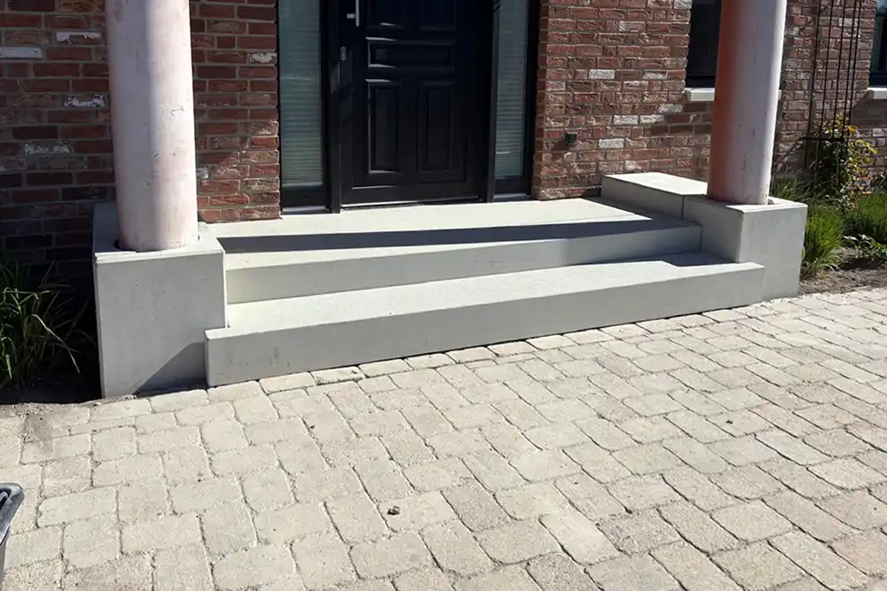 Hauseingang aus Beton 1