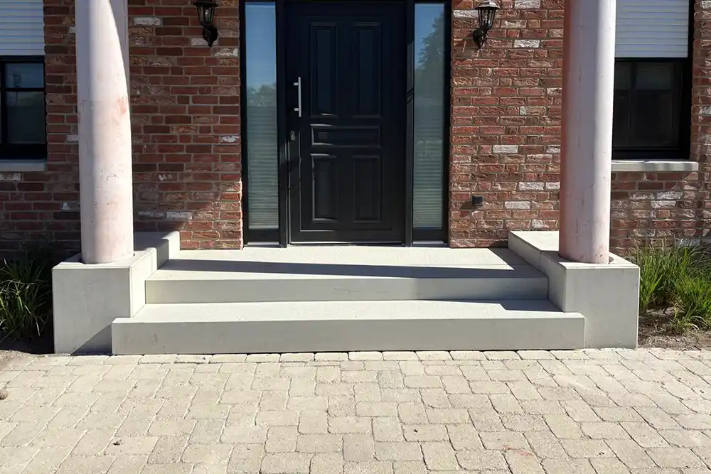 Hauseingang aus Beton 3
